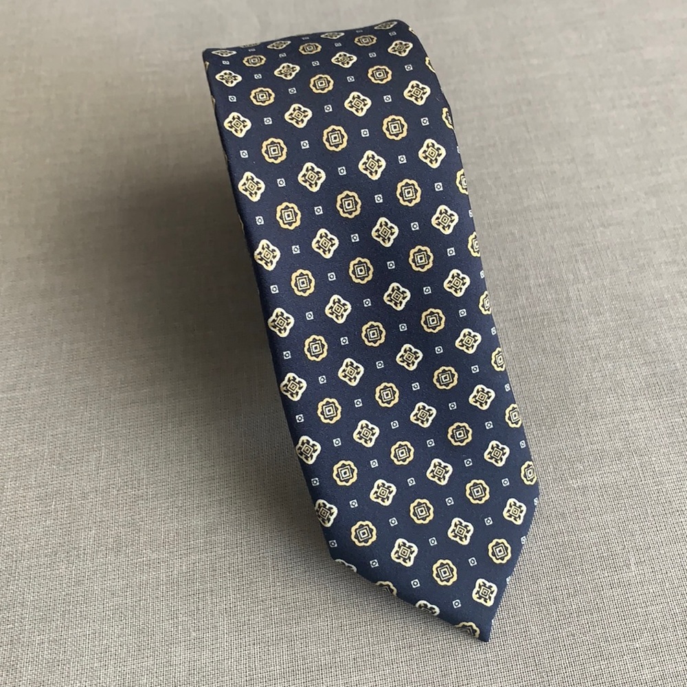 H&M Medallion Print Neck Tie